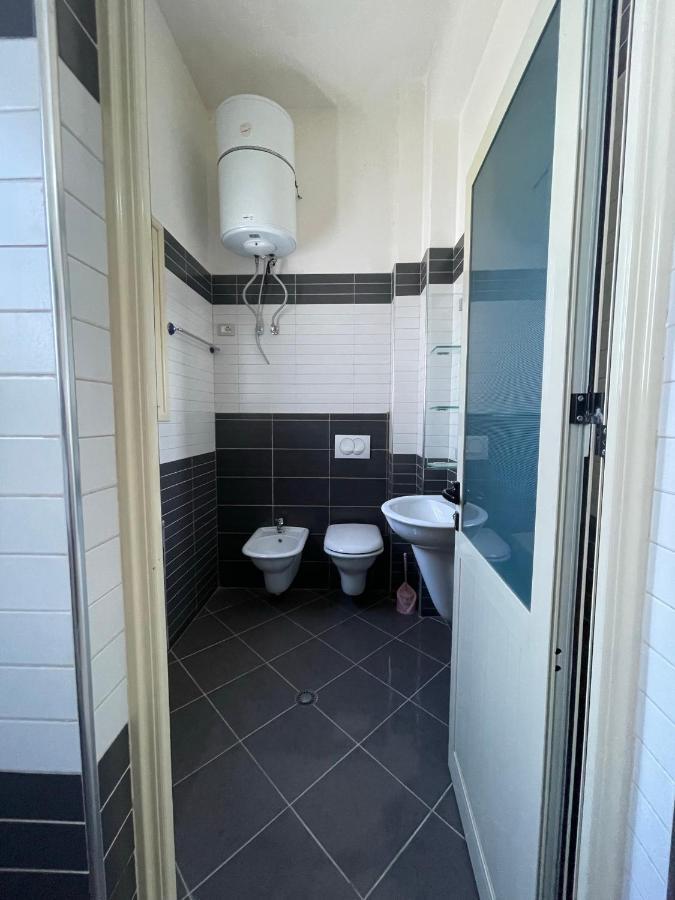 John'S Holiday Home Vlorë Εξωτερικό φωτογραφία