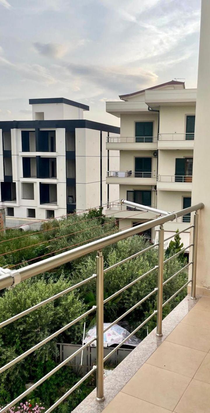 John'S Holiday Home Vlorë Εξωτερικό φωτογραφία